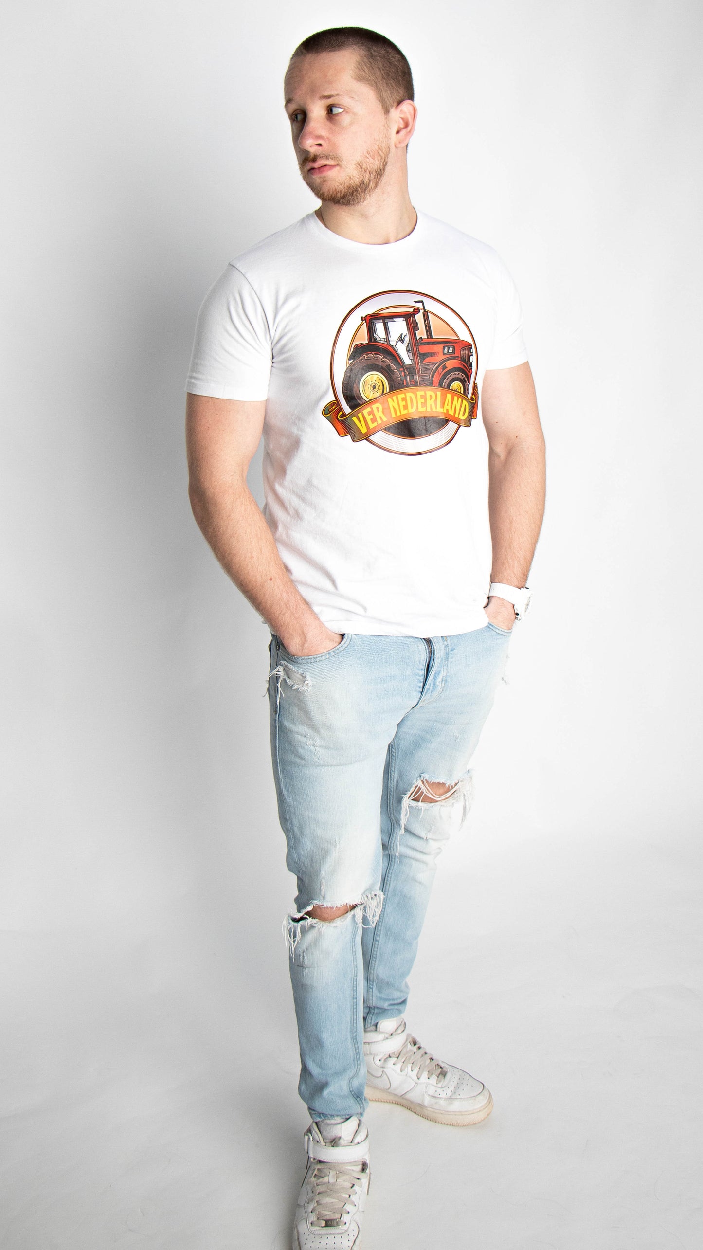 Dit Vernederland T-shirt is een eerbetoon aan de hardwerkende mannen en vrouwen die ons land voeden.